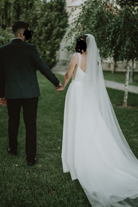 Rochie de mireasa isi cauta o a doua poveste de dragoste