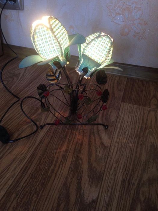 Светильник настольный