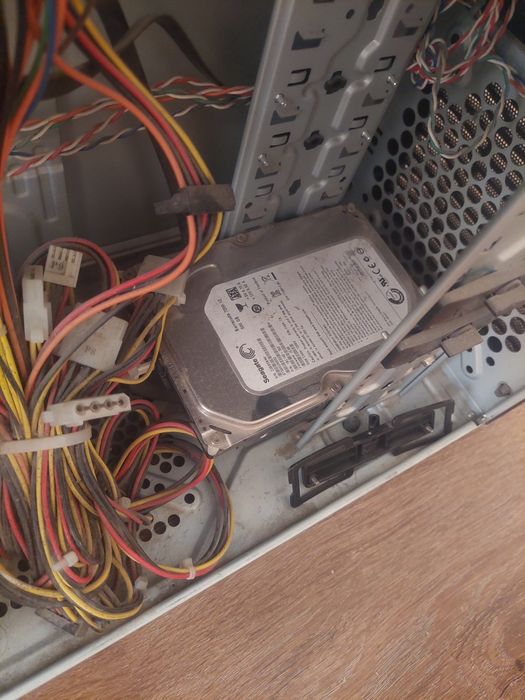 Жесткий диск 500 гб срочно