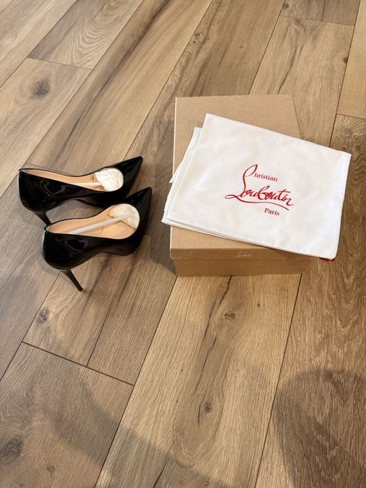 Christian Louboutin size 40