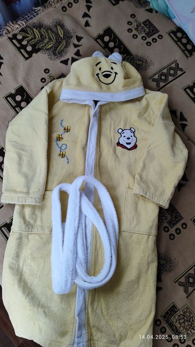 Халат махровый турецкий для девочки 6-9 лет.