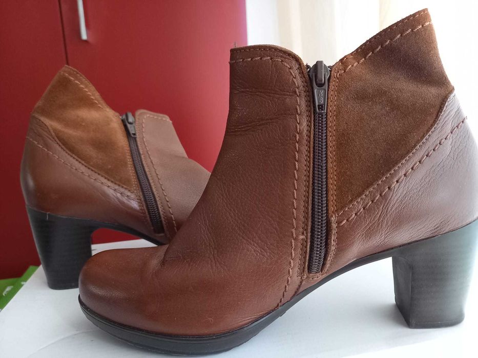Vand botine de piele naturala maro nr 37 brat 24 cm