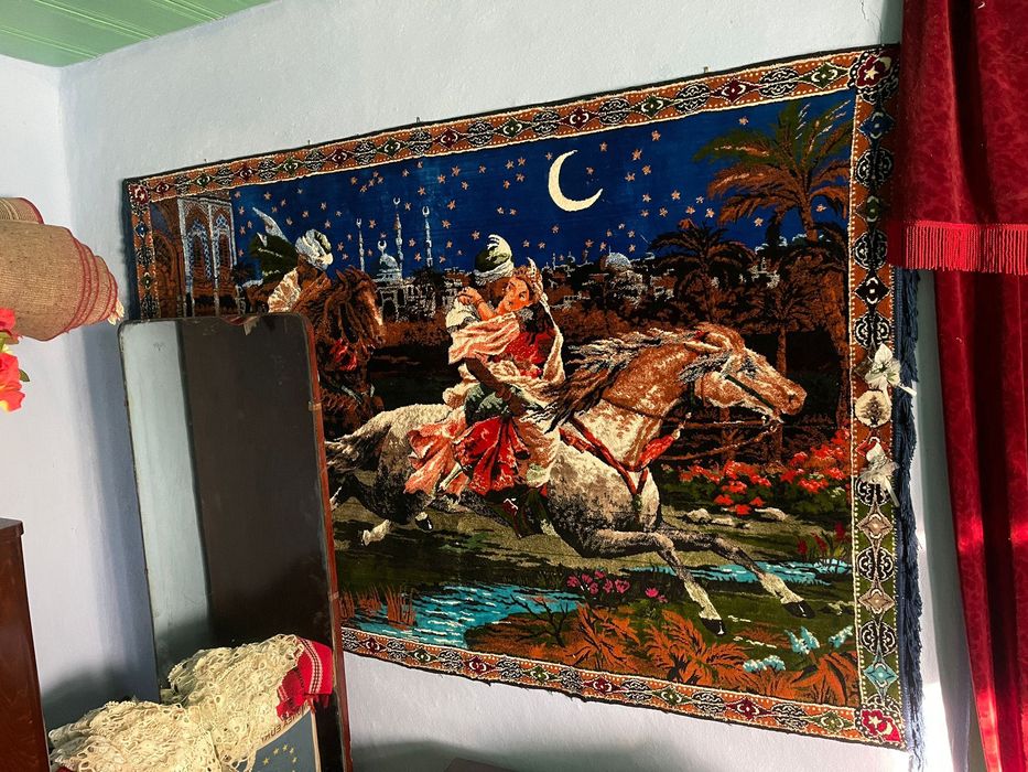 Vând carpetă Răpirea din Serai