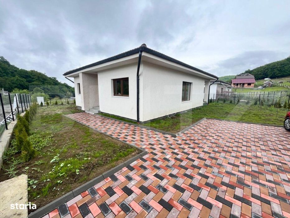 Casa noua , in curs de finisare, 5 ari teren - Zona Valea Jelnei