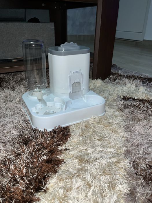 Hranitor pentru animale am 17 bucati