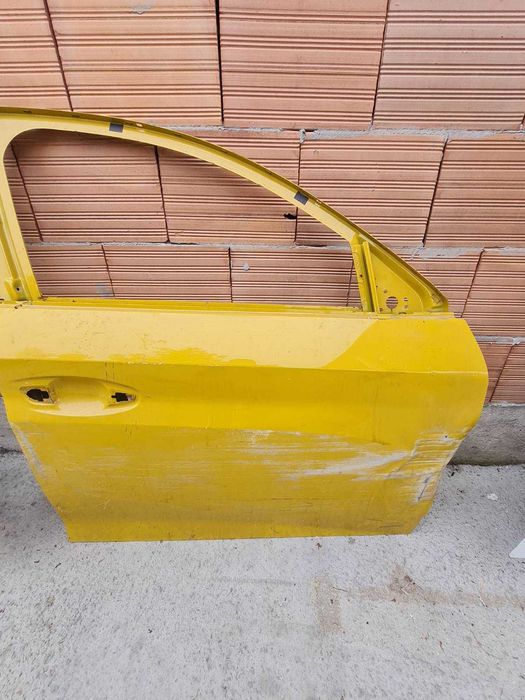 Предни врати Peugeot 208