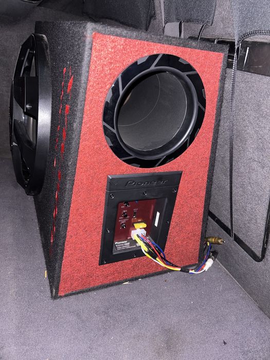 Продавам бас каса Pioneer TS-WX300A 1300W