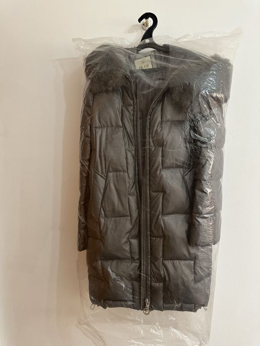 Продам зимний пуховик