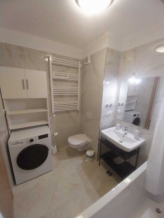 Prorietar Închiriez apartament cu 2 camere la Top City / zona coresi
