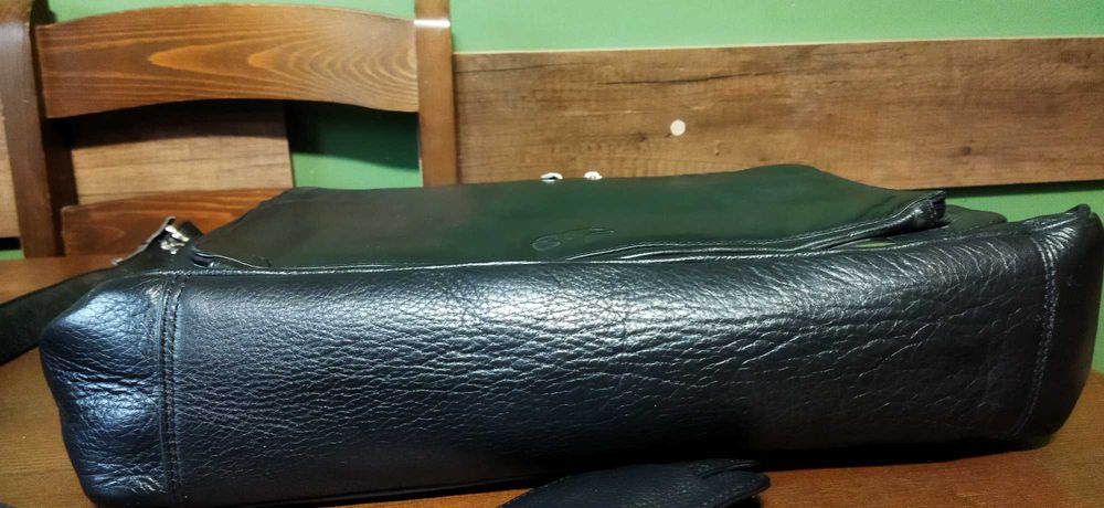 Чанта от естествена кожа за лаптоп