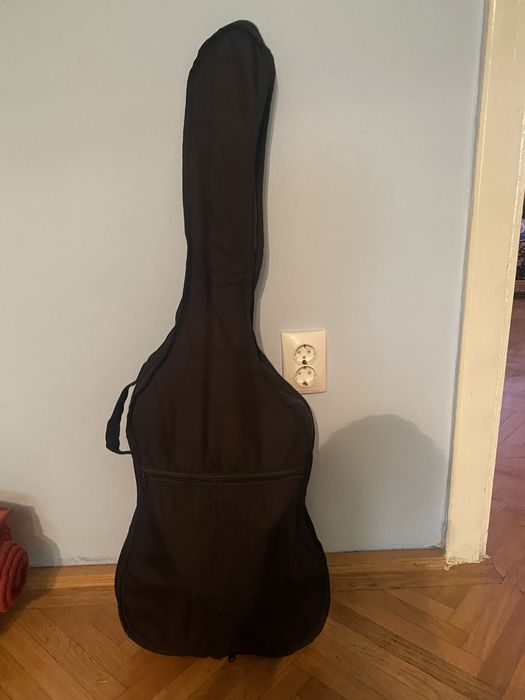 Vând Chitară Clifton