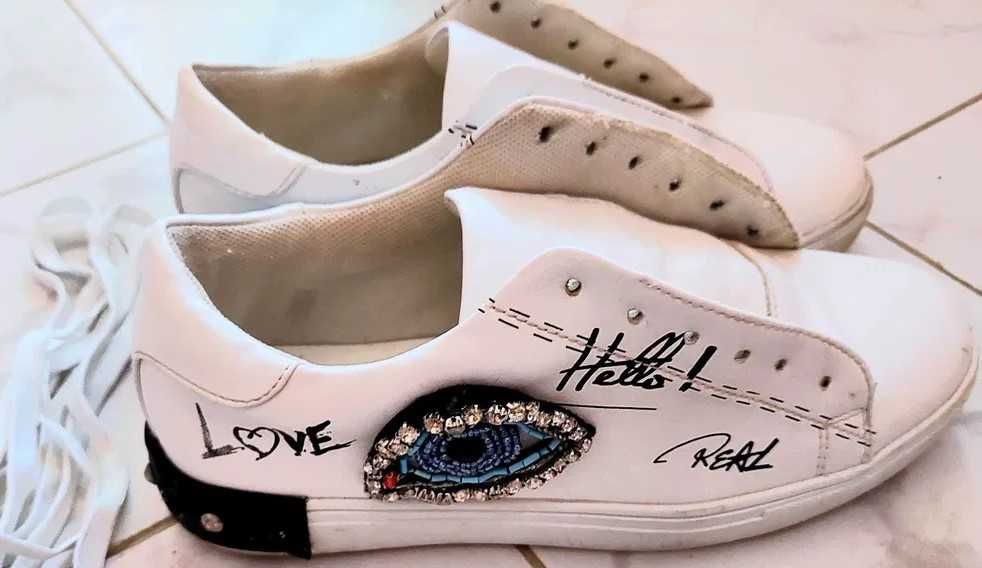 Детски бели за 10лв обувки, размер 32, 35, 36, 37, 38