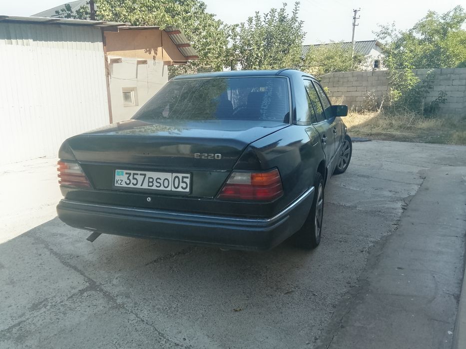 2 Мерседеса 124w