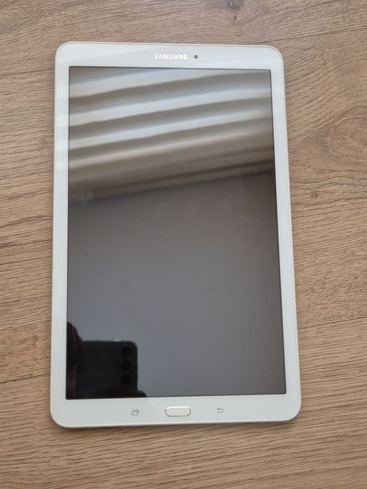 Samsung Tab E 9.6" T560