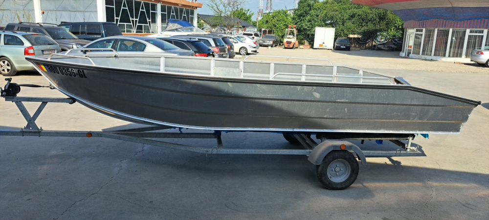 Barcă ALUMINIU 5,2m nouă