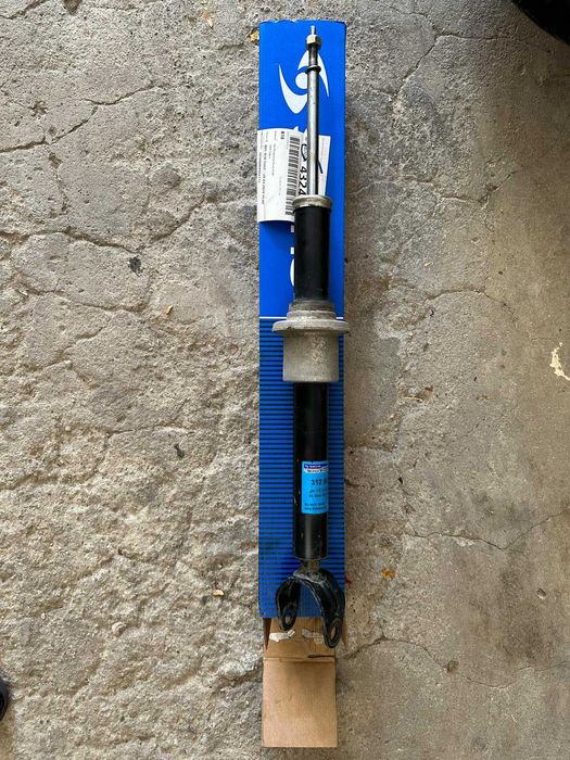 W211 преден амортисьор и пружина