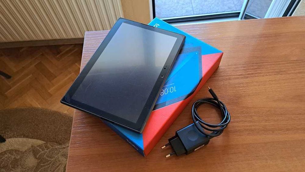 Lenovo Tab4 10 - 10.1" IPS/2GB/16 + 16GB/WiFi/ - Пълен комплект!