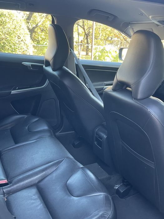 Volvo xc60 2.0d D4 190 cp 2015 Euro6  Automat carte service