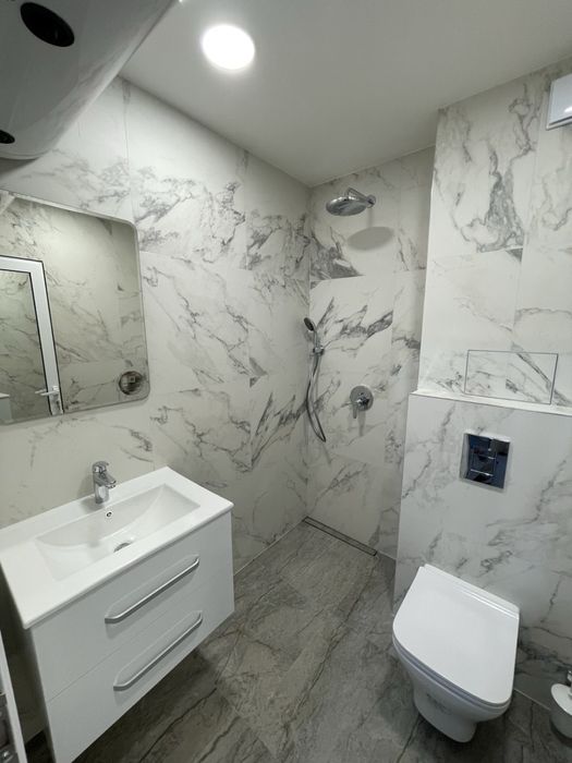 Продава се Двустаен апартамент в Бургас, Лазур - 70 кв.м за 2136 €/кв.м - Снимка #8