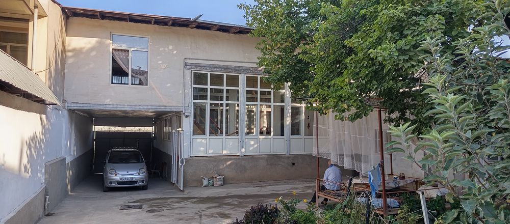 Учтепа туман Ўрикзор мавзесида уй сотилади