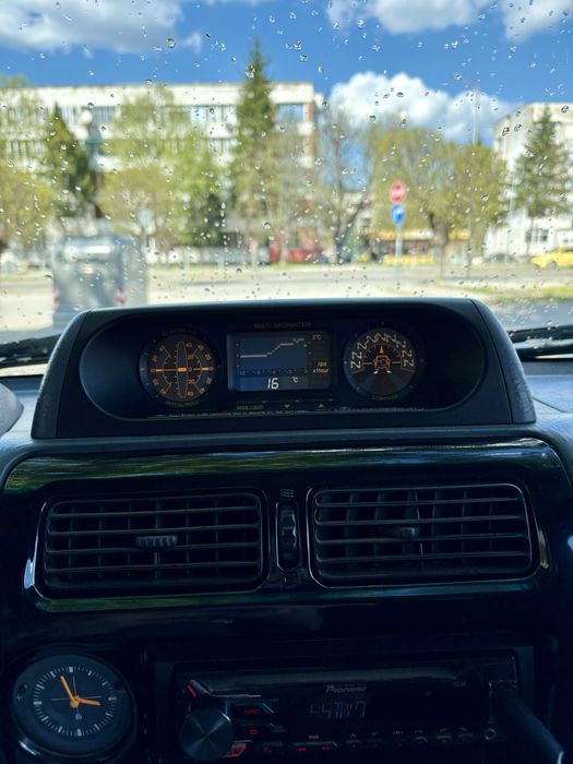 Toyota Land Cruiser 90