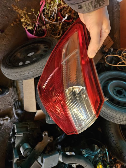 Ляв външен стоп за Nissan Qashkai 2012god