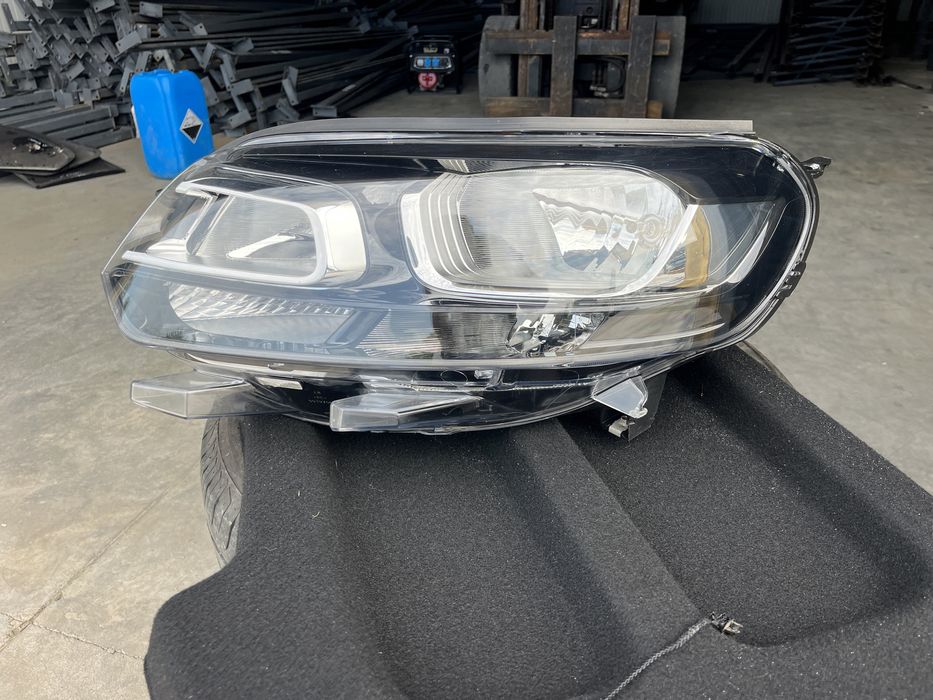 Фар Citroen Jumpy ляв и десен