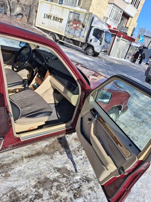 Мерседес Benz . Простой