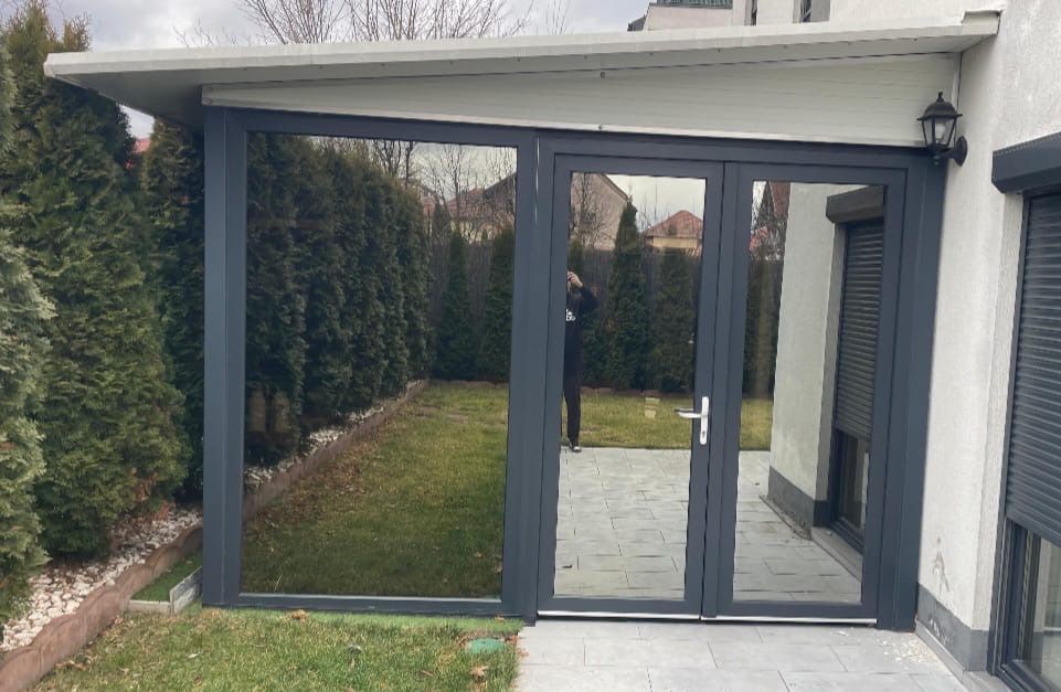 De vanzare terasa / anexa