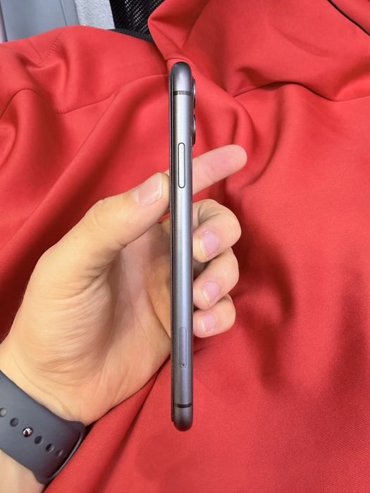 Iphone 11 black , 128gb LLA