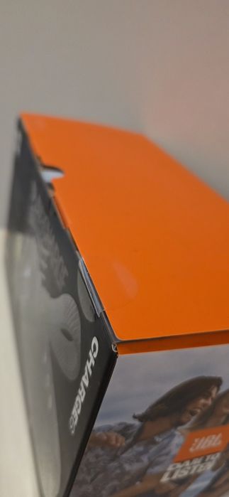 Boxa speaker  JBL Charge 6 nouă , sigilata. Pret fix. Nu insistați