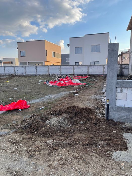 Teren de vânzare intravilan – Zona Magnolia,Metro(Citiți ! Anunțul)