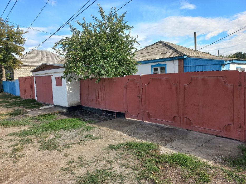 Дом. Два дома, два участка.