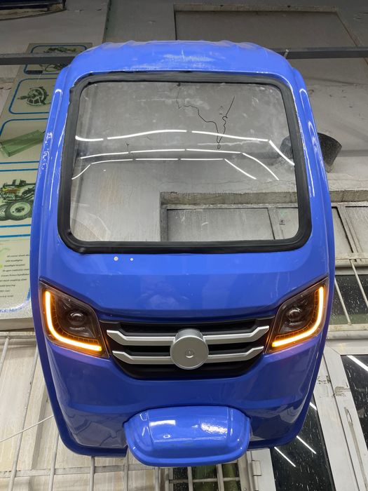 Мотороллер том , крыша , кабина