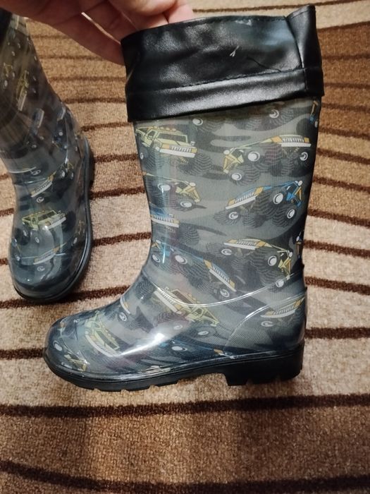 Гумени ботуши против дъжд и сняг