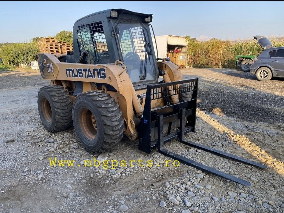 Atasamente utilaje de constructii CUPE stivuitor