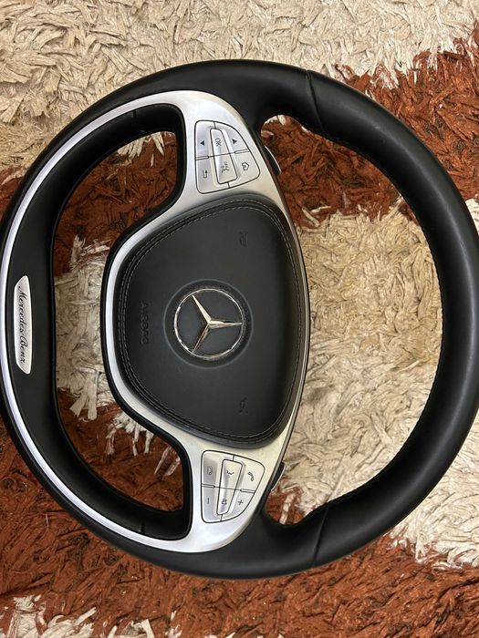 Продам руль Мерседес W222