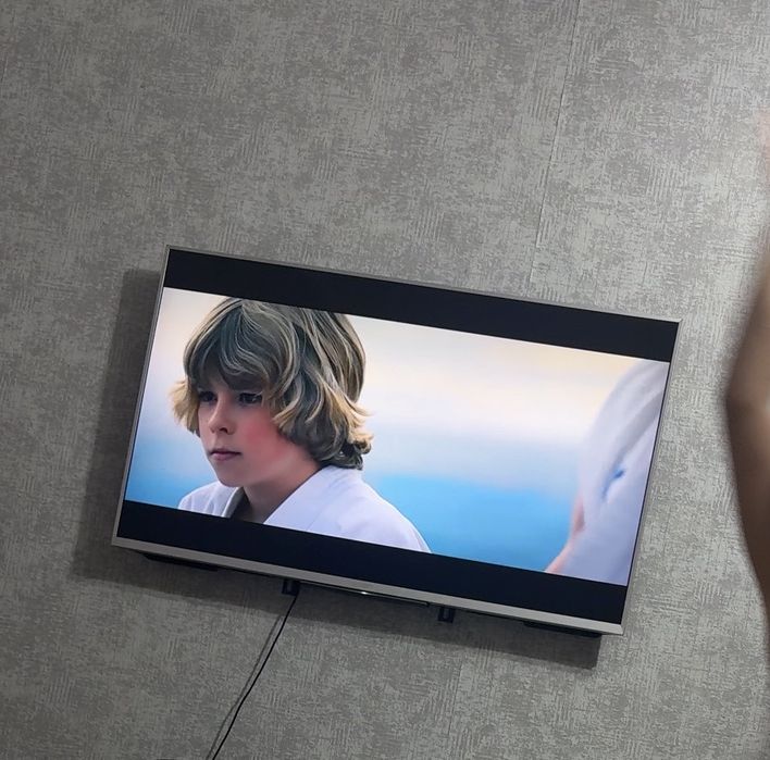 Телевизор SONY в отличеом состоянии