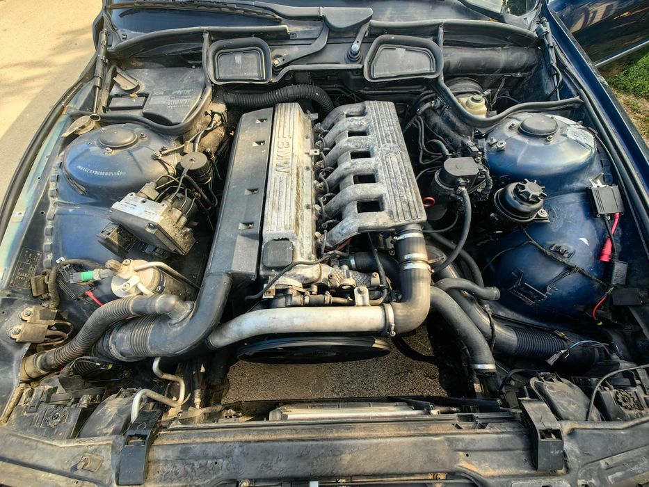 BMW E38 бензин / дизел на части
