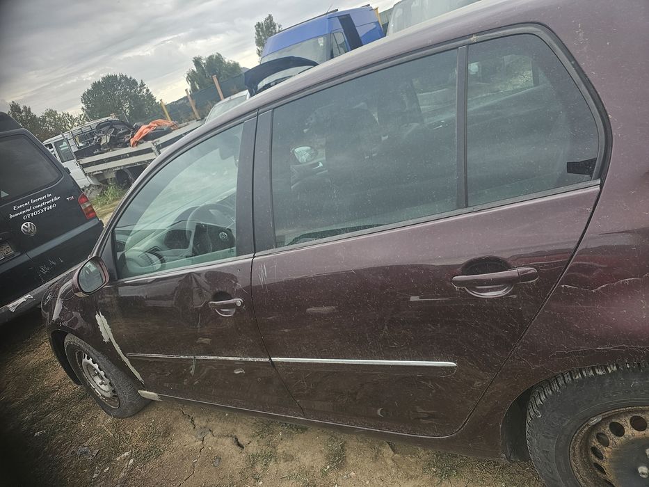 Usa fata spate stanga dreapta vw golf5