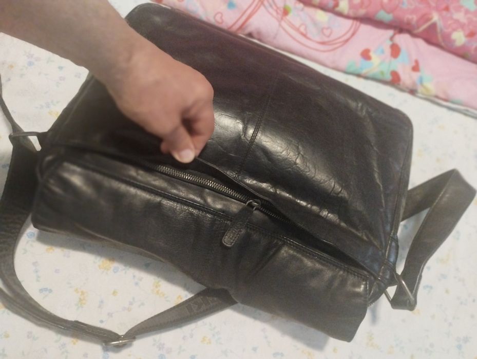 Vând geanta piele Lasocki