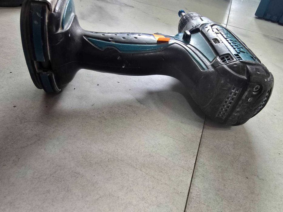 Винтоверт/бормашина акумулаторен Makita BDF442RFE /14,4V