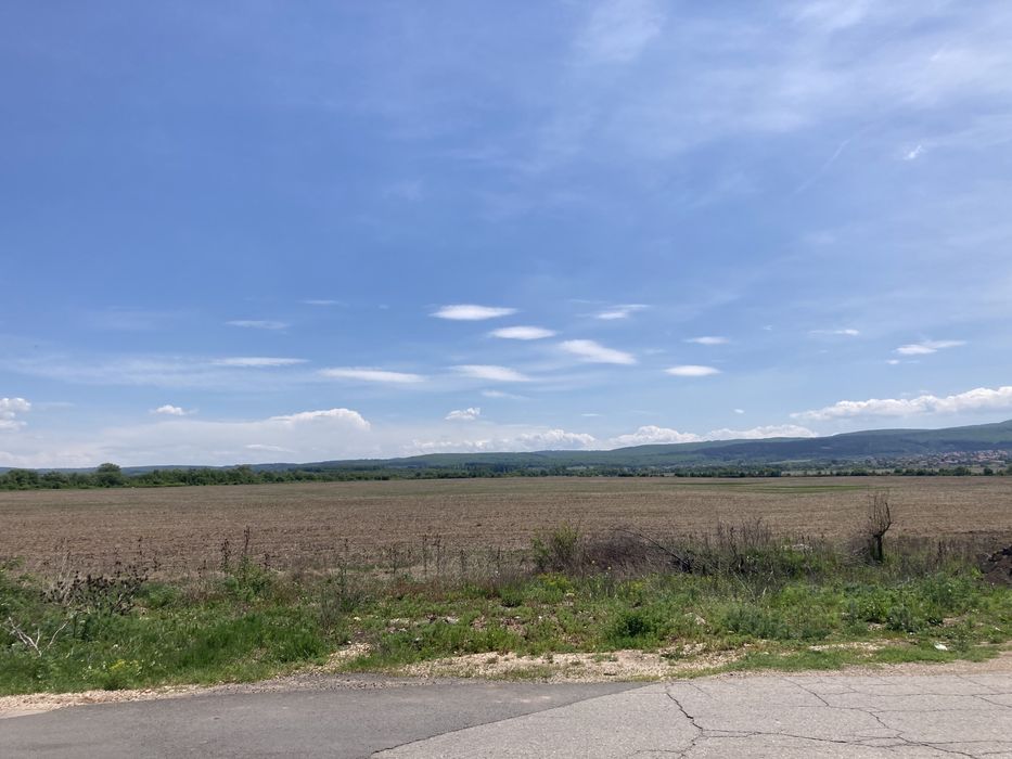 Продава се Земеделски имот в с. Нови хан, Област София-област -  кв.м за 9167 €/дка - Снимка #2