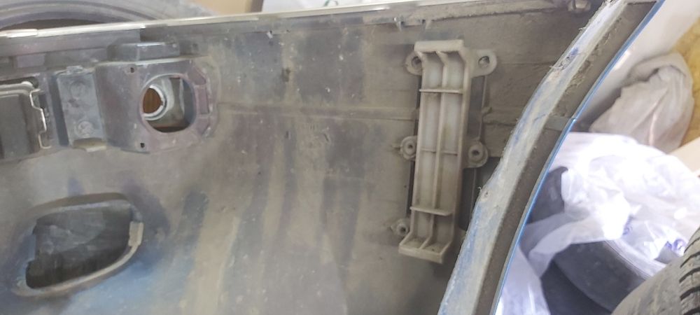 Бампер передний ауди 90