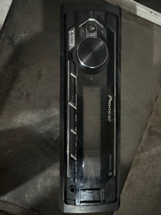Продам магнитолу Pioneer