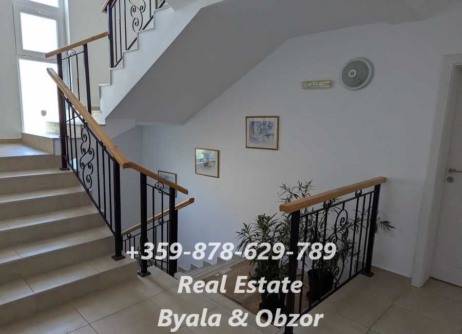 Просторен тристаен апартамнет с две бани