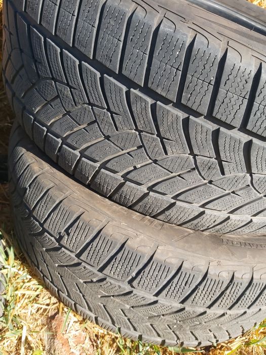 Гуми за бус втора употреба