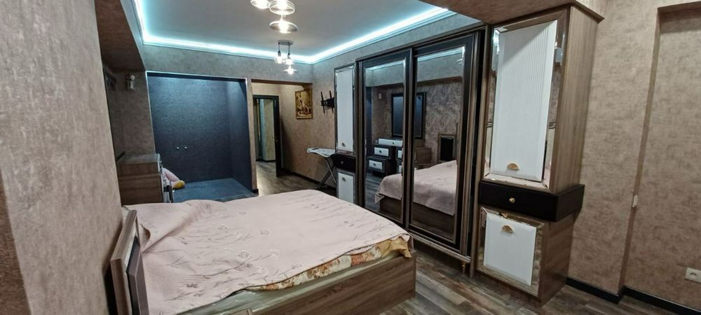 Евро квартира. ЦУМ.  2 х комнатная Срочно сдается