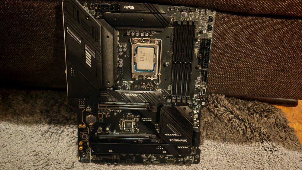 MSI MAG B760 TOMAHAWK WIFI DDR5 + Intel i5-13500, четиринадесетядрен