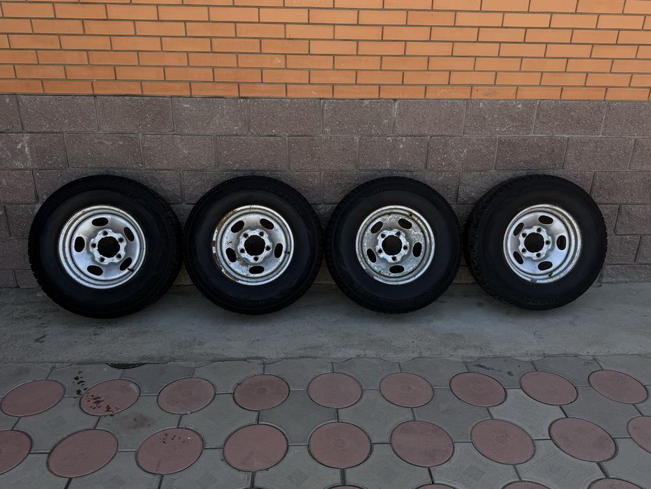 Шины с диском зима,шипы 265/70 R 16